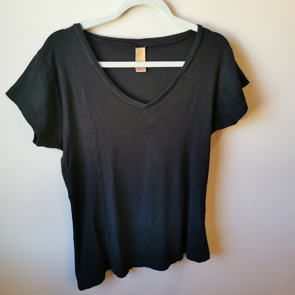 Long Elegant Legs - Medium V neck Tshirt